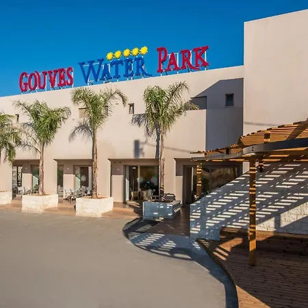 리조트 Gouves Waterpark